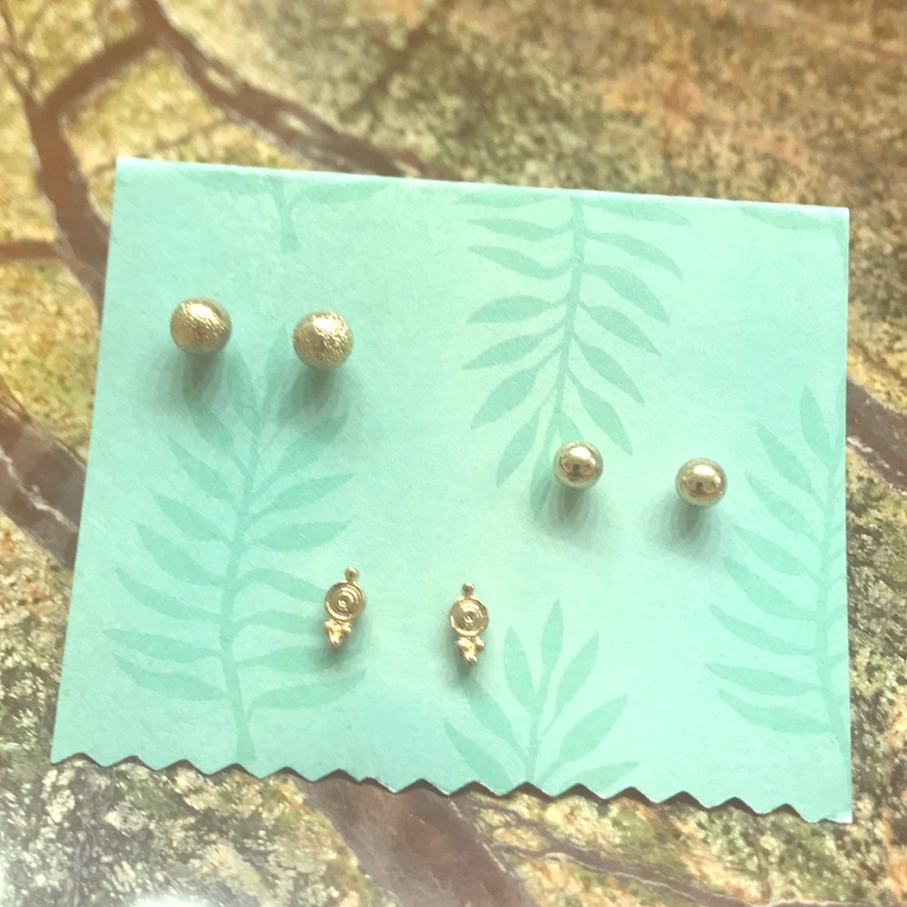 NWOT bp Assorted Gold Stud Earring Set